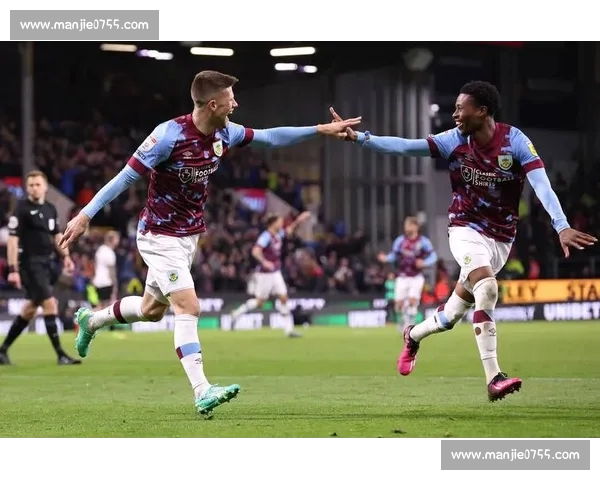 英超赛事前瞻深度解析关注焦点球队伤停与战术布阵预测与赛前走向